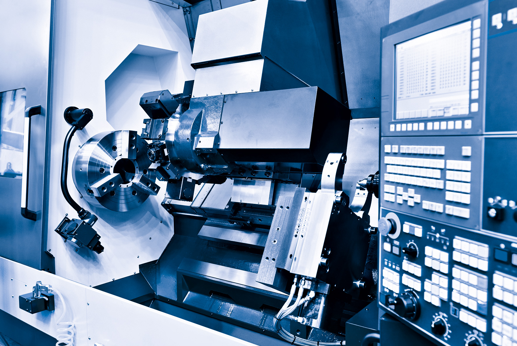 AdobeStock_275809291_Drehmaschine_LP_IO-systemeWEb80